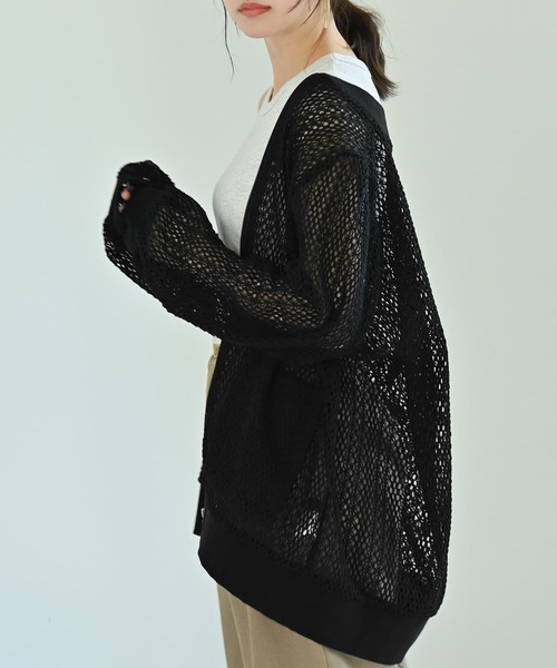 STYLE DELI(スタイルデリ)の「【BLK001】クロシェ編みすっきりジップカーデ(カーディガン/ボレロ・レディース・ブルーグレー/ブラック・FREE)」の4枚目の写真