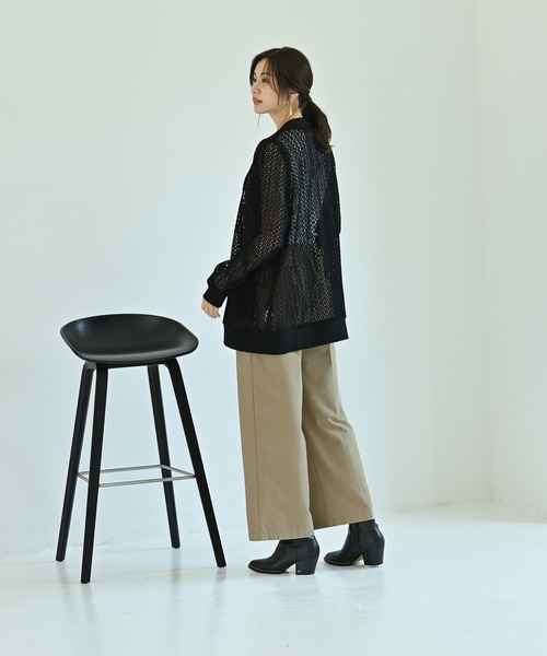 STYLE DELI(スタイルデリ)の「【BLK001】クロシェ編みすっきりジップカーデ(カーディガン/ボレロ・レディース・ブルーグレー/ブラック・FREE)」の5枚目の写真