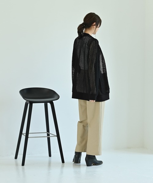 STYLE DELI(スタイルデリ)の「【BLK001】クロシェ編みすっきりジップカーデ(カーディガン/ボレロ・レディース・ブルーグレー/ブラック・FREE)」の7枚目の写真