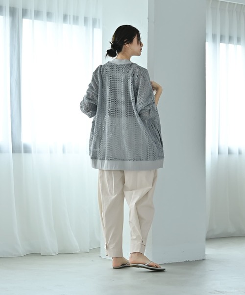 STYLE DELI(スタイルデリ)の「【BLK001】クロシェ編みすっきりジップカーデ(カーディガン/ボレロ・レディース・ブルーグレー/ブラック・FREE)」の17枚目の写真