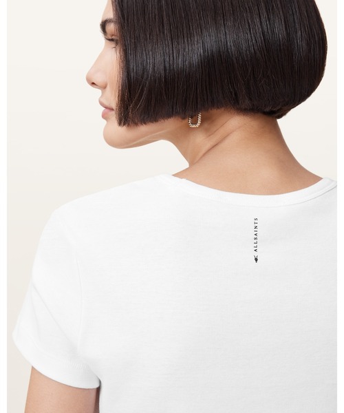 ALLSAINTS（オールセインツ）の「STEVIE SLIM FIT SHORT SLEEVE T-SHIRT | STEVIE スリム フィット 半袖 Tシャツ（Tシャツ/カットソー・レディース・ホワイト・S/M/L/XS）」の7枚目の写真