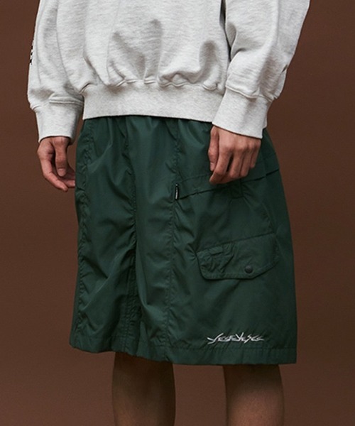 セール】yeseyesee/イエスアイシー Paneled Comfort Shorts