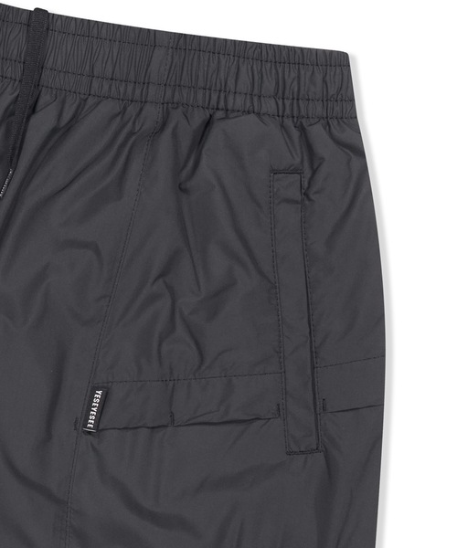 YESEYESEE（イエスアイシー）の「yeseyesee/イエスアイシー Paneled Comfort Shorts ナイロンショーツ（カーゴパンツ・メンズ・ネイビー/グリーン/ブラック・M/L/XL）」の16枚目の写真