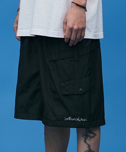 YESEYESEE（イエスアイシー）の「yeseyesee/イエスアイシー Paneled Comfort Shorts ナイロンショーツ（カーゴパンツ・メンズ・ネイビー/グリーン/ブラック・M/L/XL）」の22枚目の写真