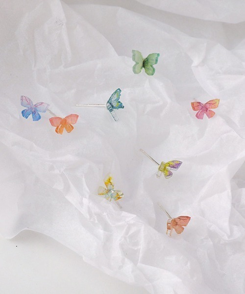 べあきょん✨　shinohara  篠原   蝶々モチーフ ピアス べあきょん様専用✨ shinohara 篠原 蝶々モチーフ ピアス