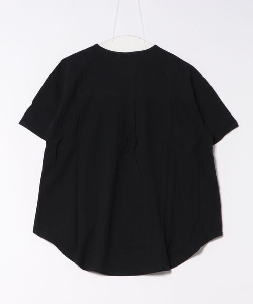i-dare(アイディア)の「【i-dare】Vネック スキッパーデザイン 半袖 ブラウス(シャツ/ブラウス・レディース・ピンク/グリーン/ホワイト/ブラック/アイボリー・X-LARGE/LARGE/MEDIUM)」の6枚目の写真