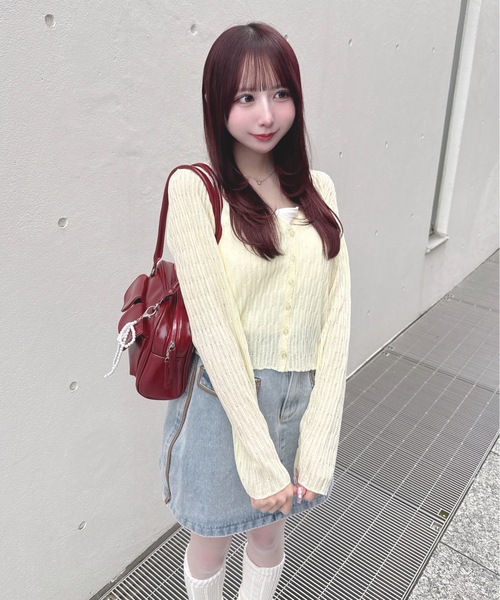 one way(ワンウェイ)の「スパンコールニットカーディガン(カーディガン/ボレロ・レディース・ブルー/オフホワイト/イエロー/ネイビー・FREE)」の4枚目の写真