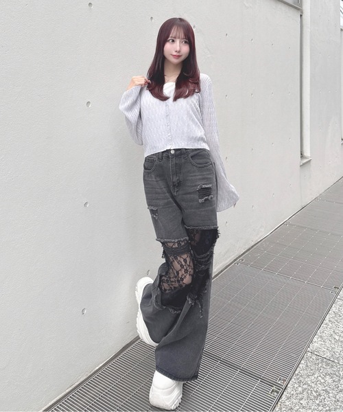 one way(ワンウェイ)の「スパンコールニットカーディガン(カーディガン/ボレロ・レディース・ブルー/オフホワイト/イエロー/ネイビー・FREE)」の6枚目の写真