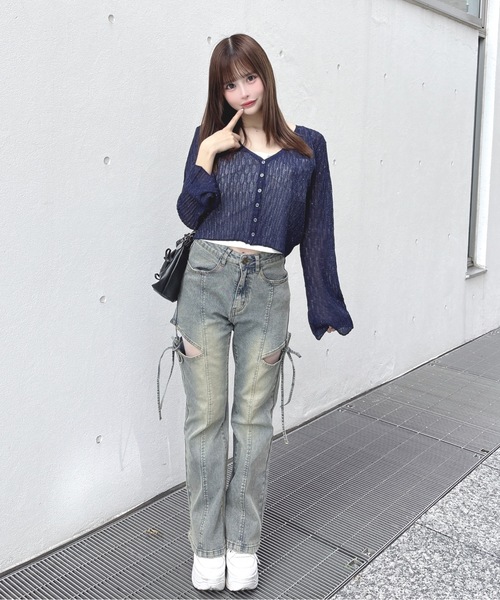 one way(ワンウェイ)の「スパンコールニットカーディガン(カーディガン/ボレロ・レディース・ブルー/オフホワイト/イエロー/ネイビー・FREE)」の9枚目の写真