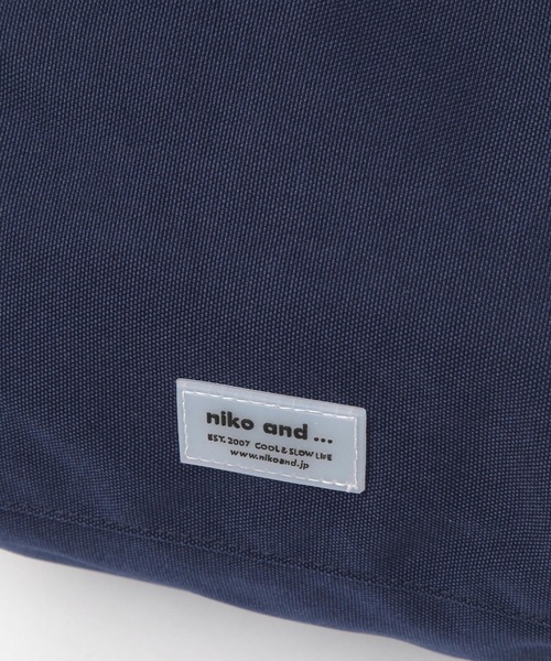 niko and...（ニコアンド）の「オリジナル撥水ロール2WAYボストンバッグ（ボストンバッグ・レディース・オレンジ/ネイビー・0）」の16枚目の写真
