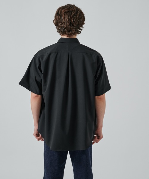 markaware（マーカウェア）の「【MARKAWARE/marka】COMFORT FIT S/S SHIRT（シャツ/ブラウス・メンズ・ネイビー/ブラック/チャコールグレー・1/2）」の6枚目の写真