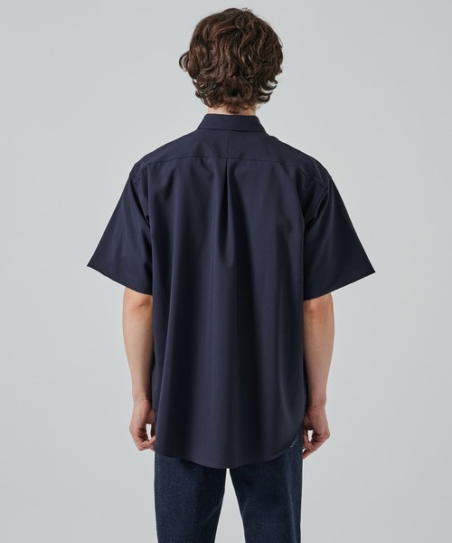 markaware（マーカウェア）の「【MARKAWARE/marka】COMFORT FIT S/S SHIRT（シャツ/ブラウス・メンズ・ネイビー/ブラック/チャコールグレー・1/2）」の16枚目の写真