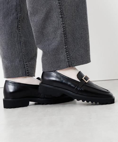 HIMIKO(ヒミコ)の「【HIMIKO】【撥水】トラックソールスクエアバックルローファー/651321(ローファー・レディース・ブラック/アイボリー/ブラウン・22.0cm/23.0cm/24.0cm/25.5cm/22.5cm/23.5cm/24.5cm/25.0cm)」の9枚目の写真