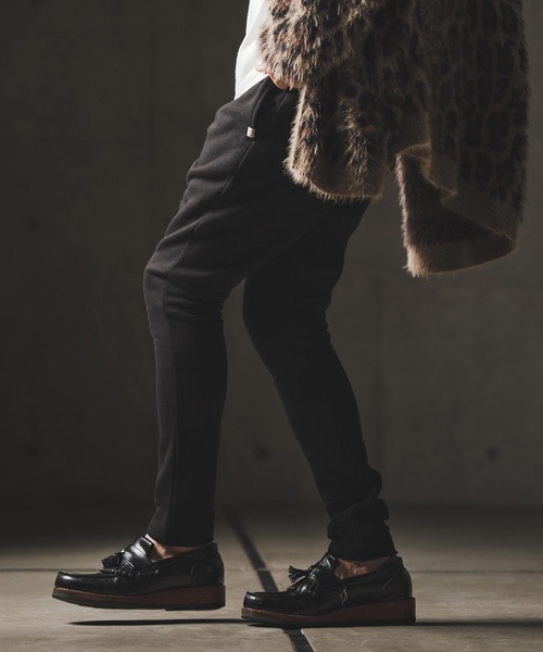 GLIMCLAP(グリムクラップ)の「mp13875-High-rise slim-fit pants-Bonded fleece-lined double-knit fabric- スリムパンツ(その他パンツ・メンズ・チャコール/オフホワイト/ブラック・S/M/L)」の3枚目の写真