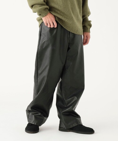 B:MING by BEAMS(ビーミングバイビームス)の「フェイクレザー ワイド パンツ(その他パンツ・メンズ・ブラック・XL/L/M/S)」の4枚目の写真