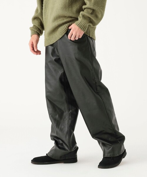 B:MING by BEAMS(ビーミングバイビームス)の「フェイクレザー ワイド パンツ(その他パンツ・メンズ・ブラック・XL/L/M/S)」の5枚目の写真