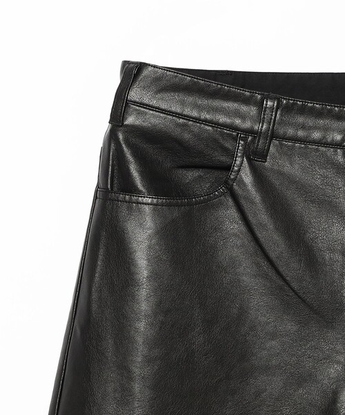 B:MING by BEAMS(ビーミングバイビームス)の「フェイクレザー ワイド パンツ(その他パンツ・メンズ・ブラック・XL/L/M/S)」の8枚目の写真