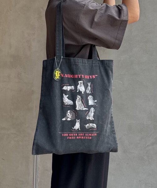 SOUNDSGOOOOD（サウンズグッド）の「【SOUNDSGOOOOD】犬プリントチャーム付きトートバッグ（トートバッグ・レディース・ピンク/ブルー/ブラック/オレンジ/パープル/グリーン/ブラウン・ONE SIZE）」の8枚目の写真