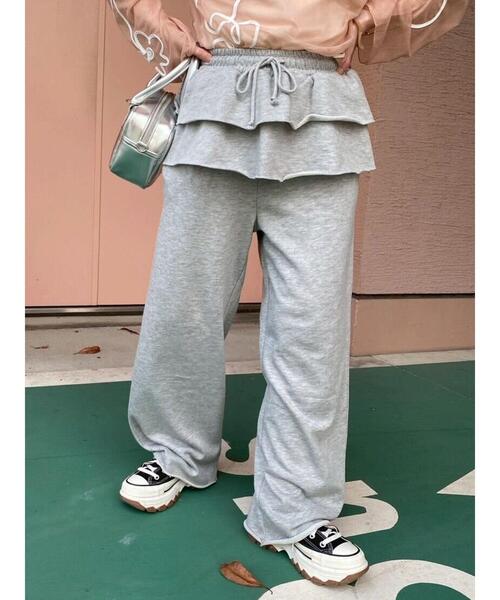 ehka sopo（エヘカソポ）の「フリル付きスウェットパンツ（スウェットパンツ・レディース・グレー/ブラック/キナリ・F）」の3枚目の写真