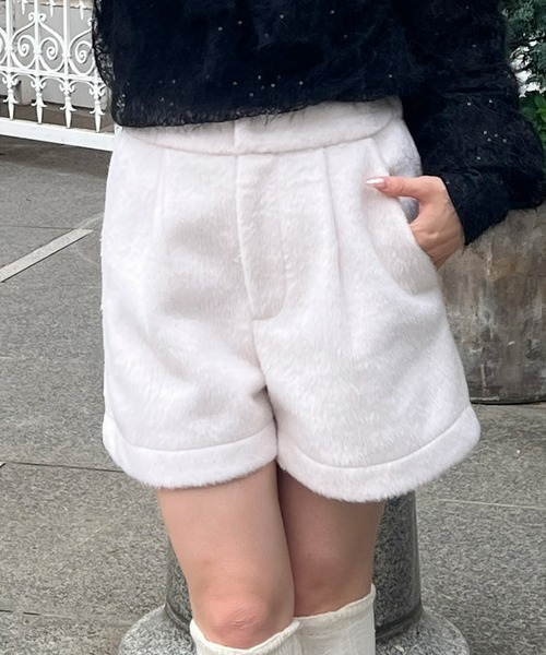 Olu.（オルドット）の「シャギータックショートパンツ[セットアップ可能]（その他パンツ・レディース・グレー/ホワイト×ブラウン/アイボリー/ブラウン・1/0）」の2枚目の写真