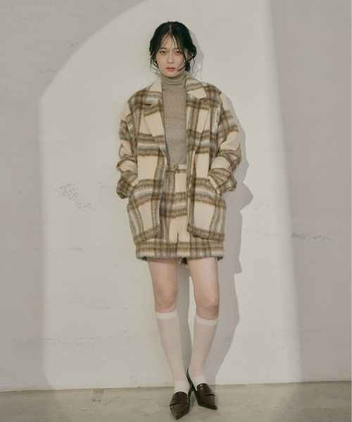 Olu.（オルドット）の「シャギータックショートパンツ[セットアップ可能]（その他パンツ・レディース・グレー/ホワイト×ブラウン/アイボリー/ブラウン・1/0）」の8枚目の写真