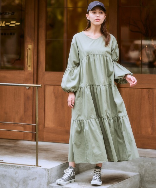 SMILE LAND(スマイルランド)の「<大きいサイズ> ゆるシルエットティアードデザインワンピース(ワンピース・レディース・ダークブラウン/ブラック/カーキ系/ブルー系・5L~6L/3L~4L/L~LL)」の5枚目の写真