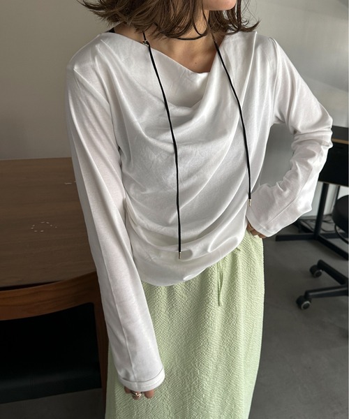 PILIT(ピリット)の「ドレープオフショルトップス(Tシャツ/カットソー・レディース・オフホワイト/杢グレー/ブラウン・MEDIUM)」の18枚目の写真