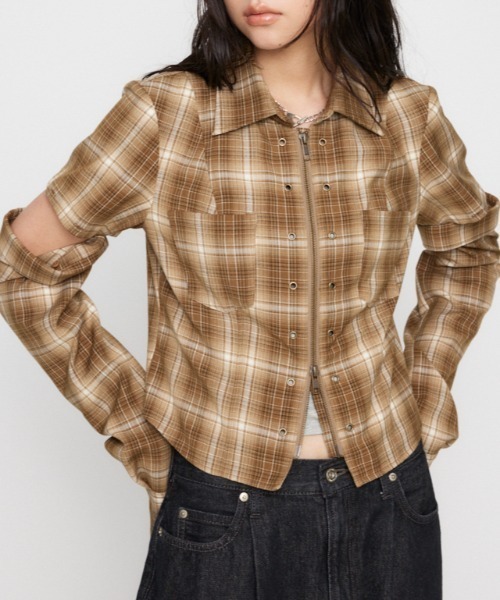 LAGUA GEM(ラグアジェム)の「2WAY COMPACT CHECK シャツ(シャツ/ブラウス・レディース・ベージュ/ブラック・FREE)」の1枚目の写真