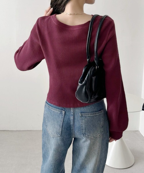TREOVER(トレオーバー)の「《ラフにお洒落見えが叶う》ヘンリーネックショート丈ワッフルプルオーバー(Tシャツ/カットソー・レディース・オフホワイト/チャコール/ボルドー/ブラック/イエロー/ブラック系その他/ピンク/ブラウン系その他・FREE)」の22枚目の写真