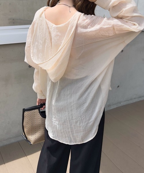 Petitle（プチレ）の「[ 低身長向けサイズ ] シアーガーゼロングシャツパーカー（シャツ/ブラウス・レディース・ライトベージュ/ブラック/オフホワイト/ブルー/グレー・PM）」の17枚目の写真