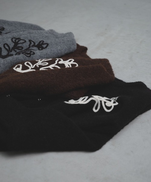 Shelly island（シェリーアイランド）の「テープ刺繍カーディガン（ニット/セーター・レディース・ブラウン/グレー/ブラック・FREE）」の4枚目の写真