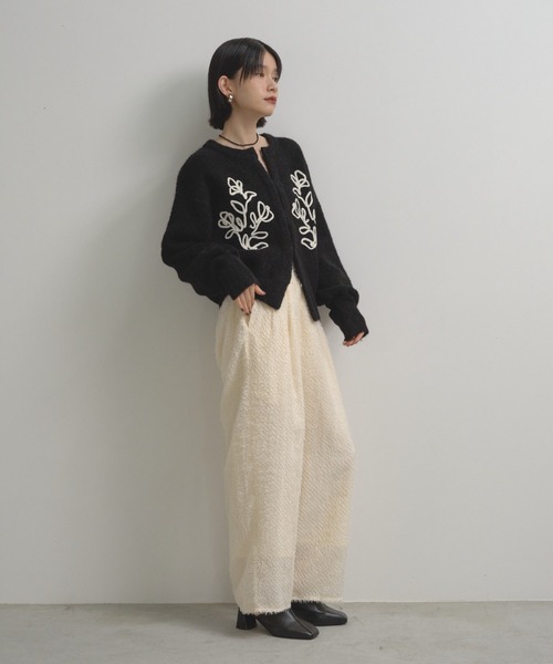 Shelly island（シェリーアイランド）の「テープ刺繍カーディガン（ニット/セーター・レディース・ブラウン/グレー/ブラック・FREE）」の16枚目の写真