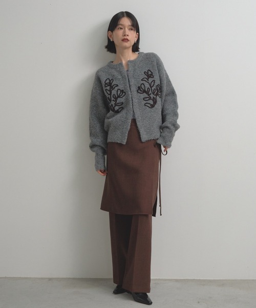Shelly island（シェリーアイランド）の「テープ刺繍カーディガン（ニット/セーター・レディース・ブラウン/グレー/ブラック・FREE）」の10枚目の写真