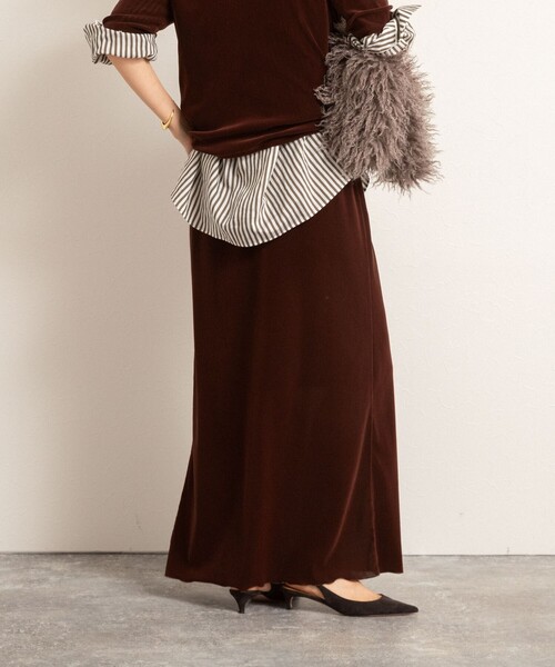 NOLLEY’S（ノーリーズ）の「【MAQWEL/マクウェル】ウォッシャブルベロアロングスカート（スカート・レディース・ブラウン/カーキ・1/2）」の8枚目の写真