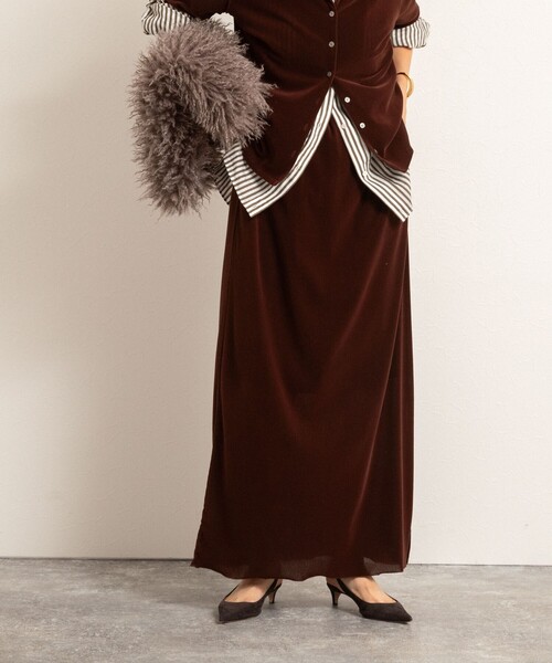 NOLLEY’S（ノーリーズ）の「【MAQWEL/マクウェル】ウォッシャブルベロアロングスカート（スカート・レディース・ブラウン/カーキ・1/2）」の9枚目の写真