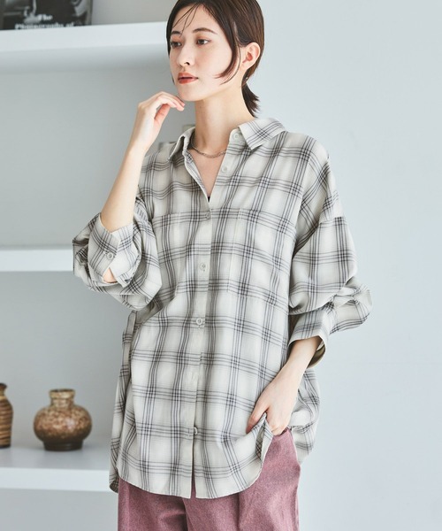 LAKOLE（ラコレ）の「ビエラオンブレチェックシャツ / 586530（シャツ/ブラウス・レディース・ブラック/グレー/ブルー/ブラウン・FREE）」の2枚目の写真