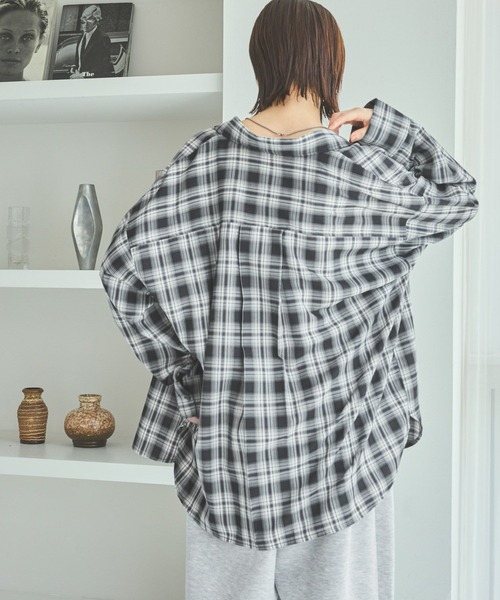 LAKOLE（ラコレ）の「ビエラオンブレチェックシャツ / 586530（シャツ/ブラウス・レディース・ブラック/グレー/ブルー/ブラウン・FREE）」の12枚目の写真