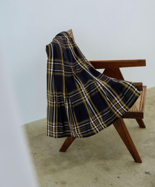 URBAN RESEARCH Sonny Label（アーバンリサーチサニーレーベル）の「タックチェックイージースカート（スカート・レディース・ブラウン系その他/イエロー系その他/ブラック系その他・36/38）」の5枚目の写真