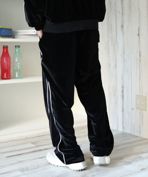 THRASHER(スラッシャー)の「【THRASHER/スラッシャー】パイピングベロアトラックパンツ(その他パンツ・メンズ・ブラック/パープル/ネイビー・L/XL/M)」の7枚目の写真