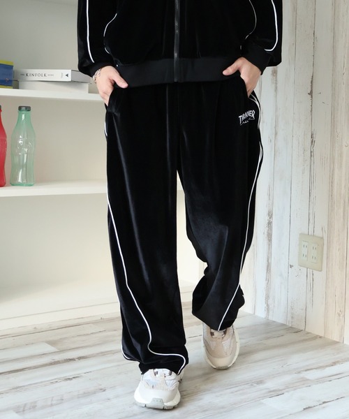 THRASHER(スラッシャー)の「【THRASHER/スラッシャー】パイピングベロアトラックパンツ(その他パンツ・メンズ・ブラック/パープル/ネイビー・L/XL/M)」の4枚目の写真
