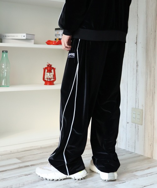THRASHER(スラッシャー)の「【THRASHER/スラッシャー】パイピングベロアトラックパンツ(その他パンツ・メンズ・ブラック/パープル/ネイビー・L/XL/M)」の6枚目の写真
