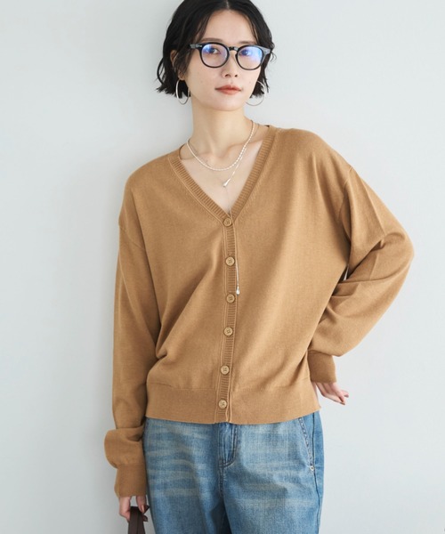 Doux archives(ドゥアルシーヴ)の「機能性 Vネックカーディガン(ニット/セーター・レディース・キャメル/ネイビー/グレー・FREE)」の13枚目の写真