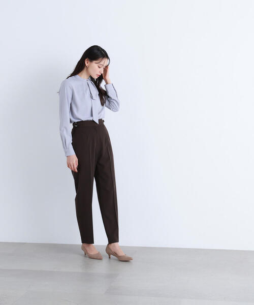 NATURAL BEAUTY BASIC(ナチュラルビューティーベーシック)の「◇【Oggi掲載】サイドバックルテーパードパンツ(その他パンツ・レディース・ダークブラウン/ネイビー/イエロー・SMALL/MEDIUM)」の9枚目の写真