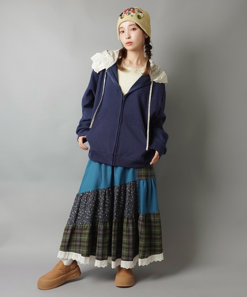 SPINNS（スピンズ）の「シングルビーニー/ニット帽/アソートボタン（ニットキャップ/ビーニー・レディース・ブラック/アイボリー・ONESIZE）」の7枚目の写真