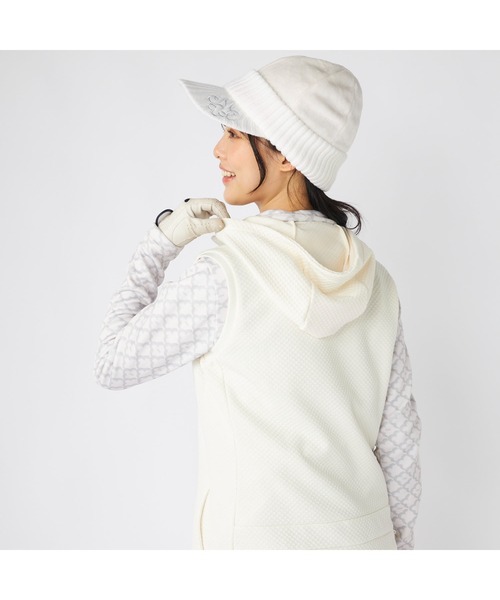 marie claire(マリ・クレール)の「marie claire GOLF マリクレールゴルフ ゴルフウェア ワンポイント ロゴ 膨れジャガード フルジップ ワンピースベスト(ワンピース・レディース・ブラック/オフホワイト/ブルー・M/L/LL)」の12枚目の写真
