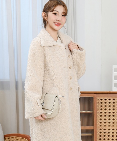 Anely(アネリー)の「ビジュー ボタン ロング ボア コート(ステンカラーコート・レディース・アイボリー/ベージュ・FREE)」の4枚目の写真