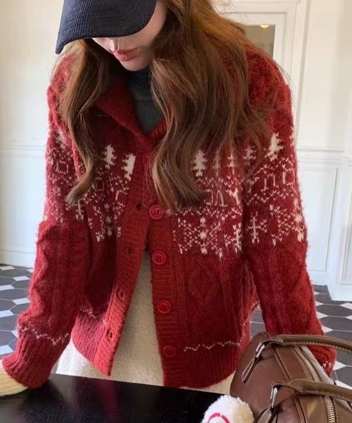 AsRiRe（アスリレイ）の「25aw/ノルディック柄ハイネックニットカーディガン（カーディガン/ボレロ・レディース・グレー/アイボリー/レッド・M）」の13枚目の写真