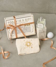 BIRTHDAY BAR（バースデイバー）の「【ラッピングでお届け】オードトワレ&タオルハンカチセット（香水）」