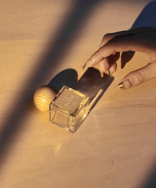 BIRTHDAY BAR（バースデイバー）の「【ラッピングでお届け】オードトワレ&タオルハンカチセット（香水・レディース・ネイビー/アイボリー・0）」の14枚目の写真