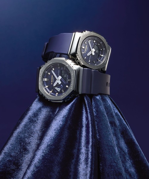 G-SHOCK（ジーショック）の「PRECIOUS HEART SELECTION 2025 / GM-S2110SH-2AJF（アナログ腕時計・メンズ・ネイビー・FREE）」の2枚目の写真